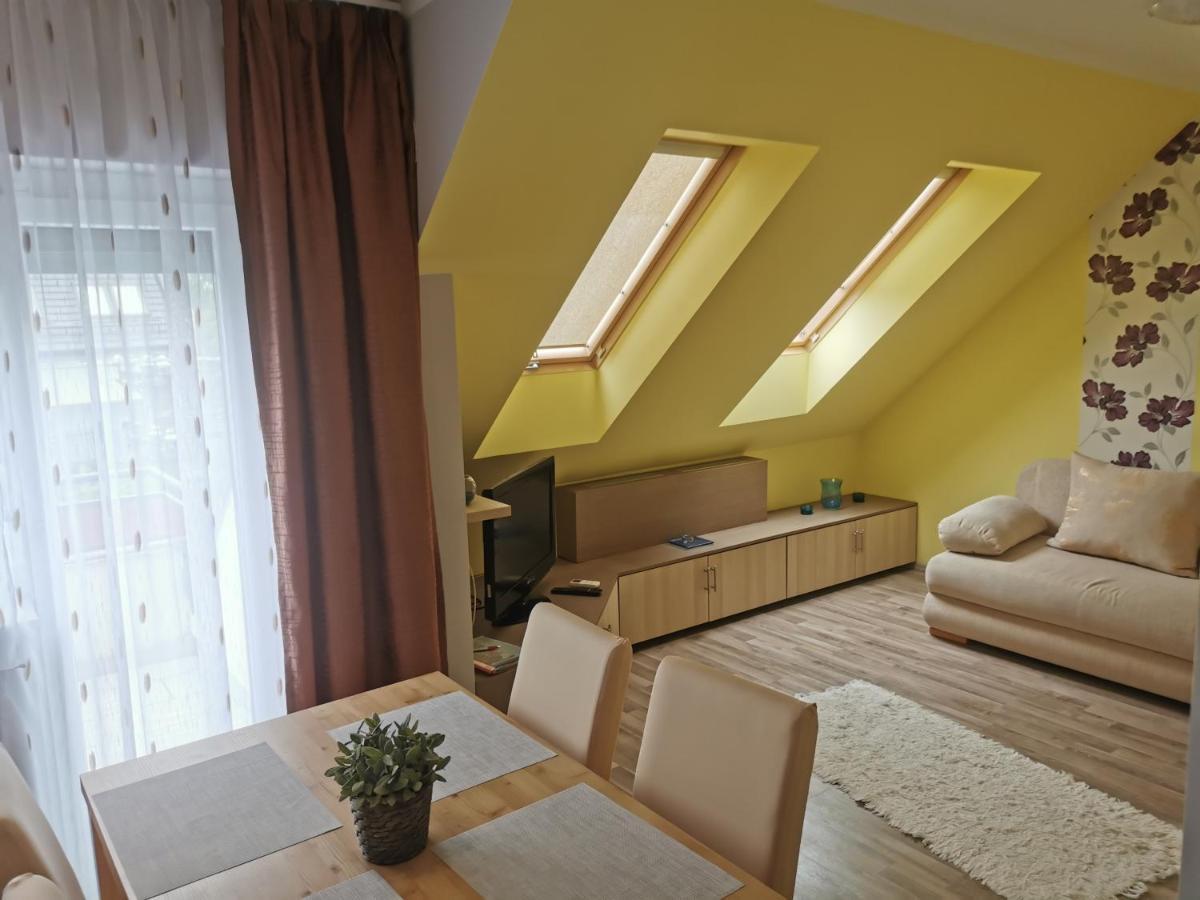 Szabó Apartman Sárvár Exterior foto